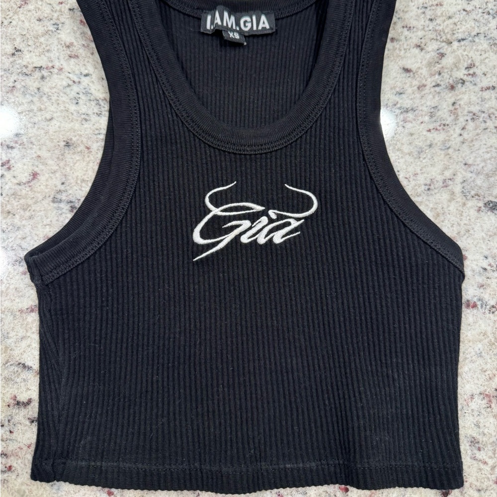 Iamgia crop top